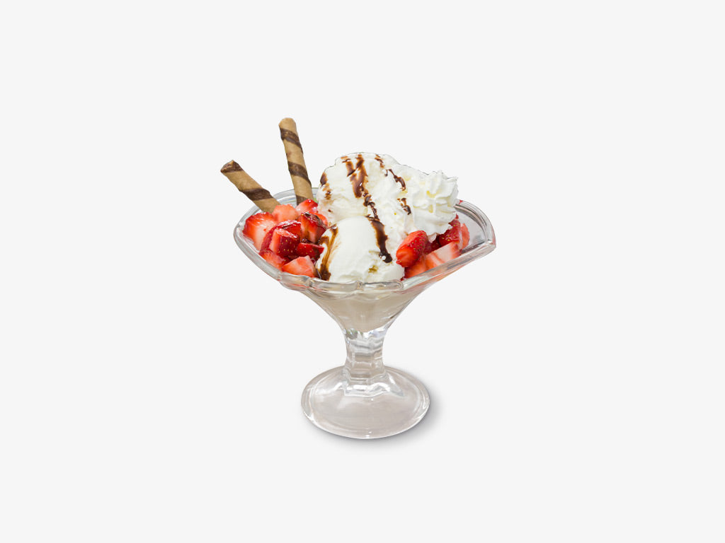 I02 Vanilla Strawberry Sundae with Chocolate Syrup (SUNDAES)