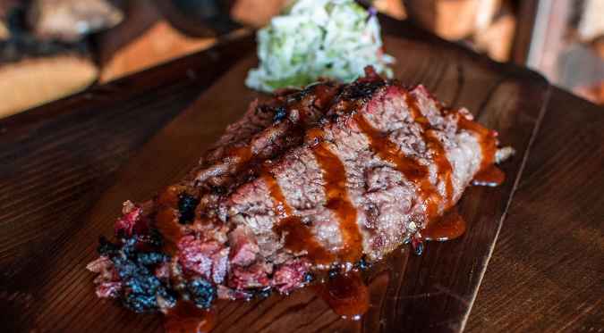 PULLED PORK SANDWICH