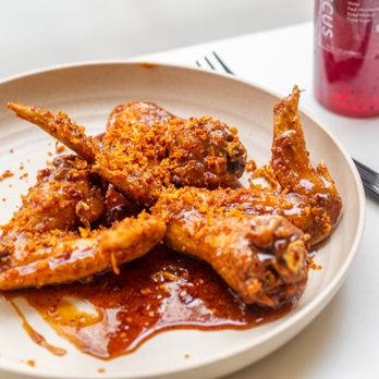 NASHVILLE HOT WINGS (4PCs)
