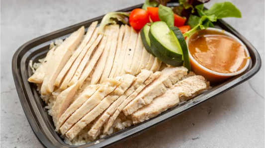 STEAMED WHITE MEAT BOWL (CHICKEN & RICE / SALAD)