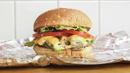 Veggie sandwich with cheese