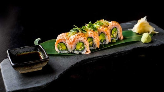 Aburi Salmon & Avocado Roll (SUSHI ROLLS)