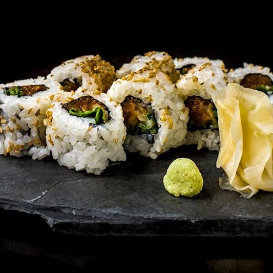 Chu Toro Spicy Okaka Roll (SUSHI ROLLS)