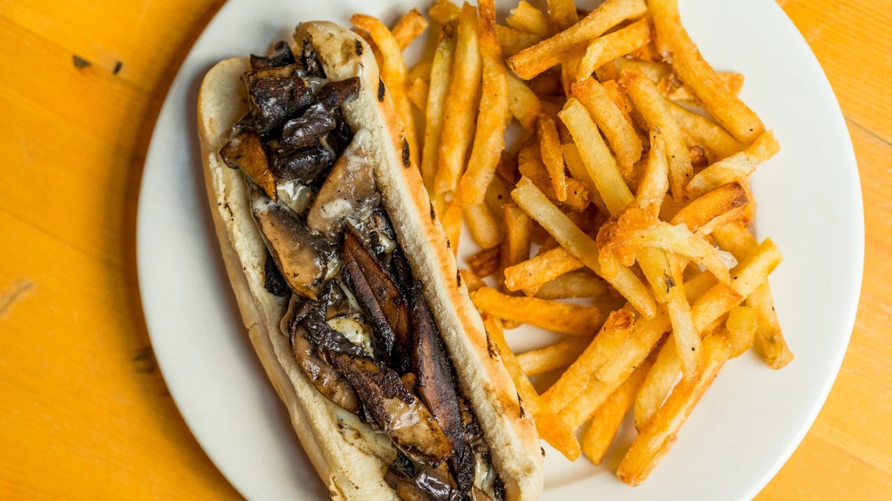 Veggie Cheesesteak