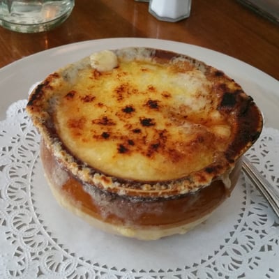 French Onion Soup Gratinee (Lunch/Dinner)